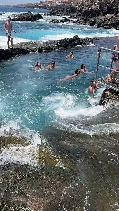Une piscine naturelle qui va vous donner des frissons