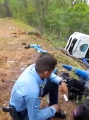 Patrulla policial se vuelca en Olancho