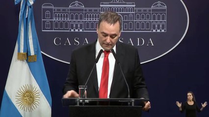 Manuel Adorni anunció que se reglamentó el primer tramo de la Ley Bases