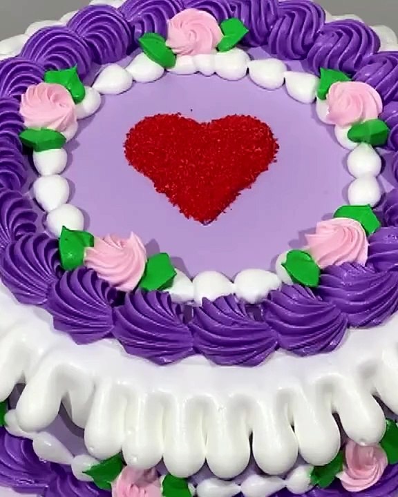Cake decoration video