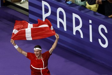 AR OOV BADMINTON GOLD 050824