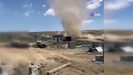 Muş'ta hortum paniği böyle görüntülendi