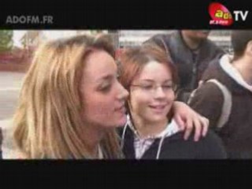 Léa Castel Au Lycée Jehan A Chelles Organisé Par Ado Fm