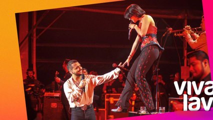 Christian Nodal presenta a Ángela como su esposa en su último concierto