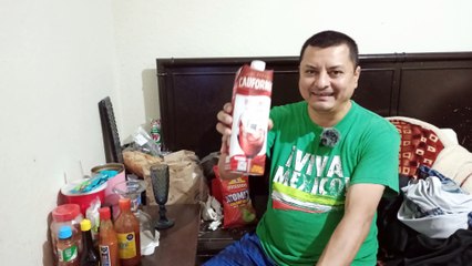 Abriendo Una Caja  De #Vino #Tinto  #California Bien #Frio  En Una #Noche  Con #Calor  #Verano