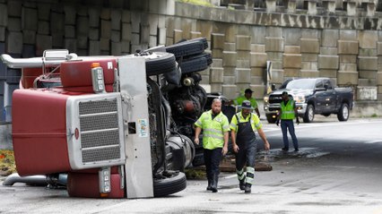 El huracán 'Debby' toca tierra el Florida