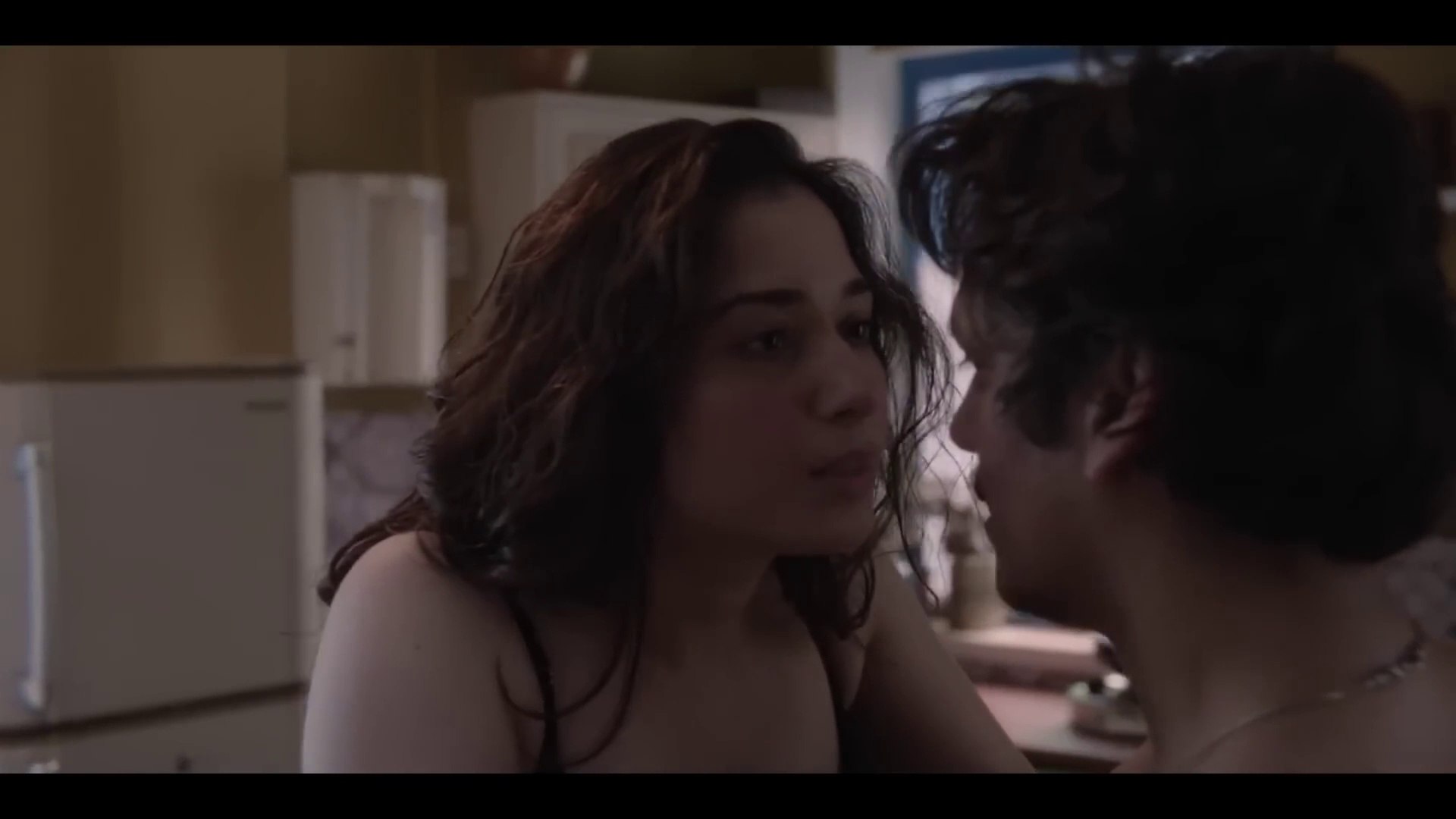 Tamanna hot kiss video