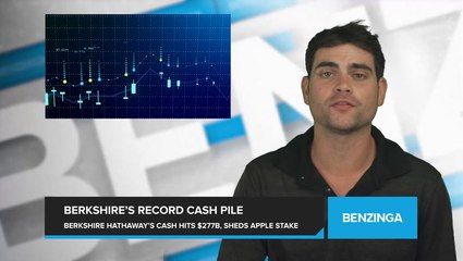 Tải video: Warren Buffet's Berkshire Hathaway's Cash Pile Hits Record $277 Billion in Q2, As It Sheds Apple Stake