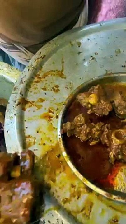 Mutton with gravee,kaisa lg rha h kya khane ko man kr rha agar ha to comment me btaiye aur subscribetesty mutton please like share and subscribe this channel. mutton with grave in bihar.making mutton.#streetfood  #foodie  #food  #foodblogger  #foodvlog #f
