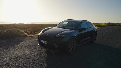 The new Porsche Macan 4S Design in Oak Green Metallic Neo
