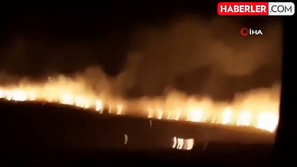 Anızdan ormana sıçrayan alevler geceyi aydınlattı