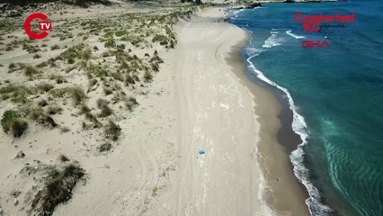 2 kilometrelik kumsal çöple kaplandı