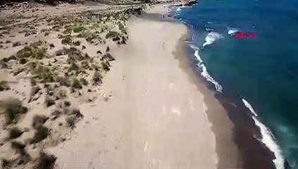 2 kilometrelik kumsal çöple kaplandı