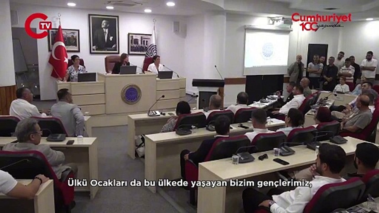 CHP'li belediye başkanı Tekin'e 'Ülkü Ocakları'...