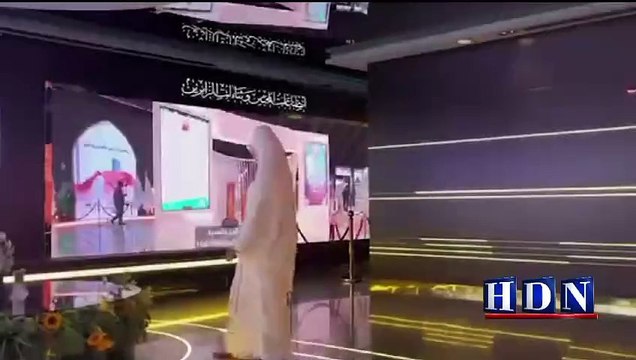 سر زمین ضلع گجرات کا ایک اہم ترین اعزاز۔ تحصیل کھاریاں کے گاوں بنگیال سے تعلق رکھنے والے پاکستان ٹیلی ویژن کے اینکر جناب طاہر عبید تاج کو اللہ تعالٰی نے خوبصورت اواز سے سرفراز کیا ہے انہوں نے بیشتر پروگرام، سیریل اور مقبول