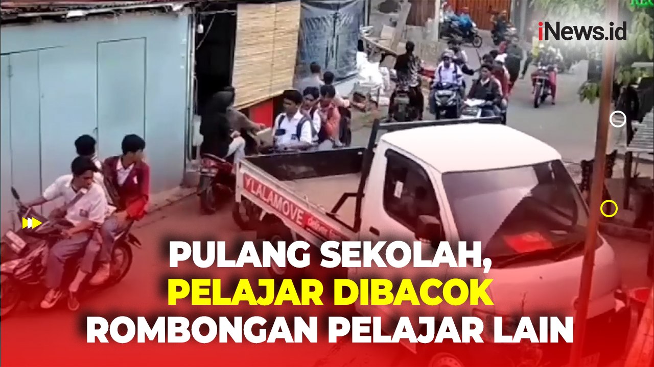 Detik-Detik Mobil Warga Halangi Pelaku Pembacokan Pelajar di Kalideres