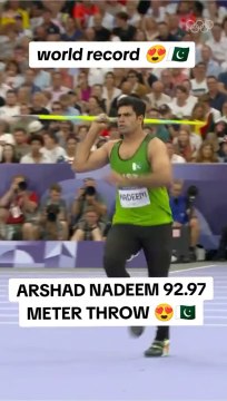 Arshad nadeem Olympic Olympian gold medal winner pakistan hero javelin throws world champion record 92.97 meters