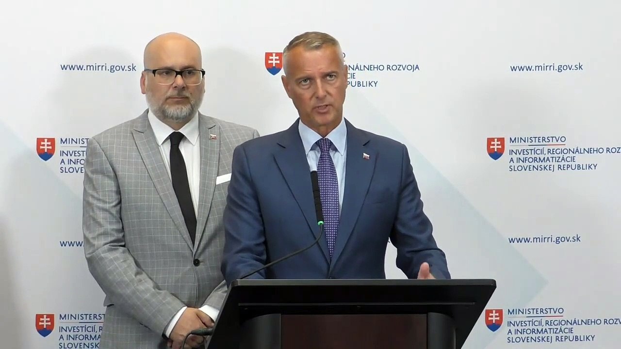 ZÁZNAM: R. Raši: Spúšťame projekt, ktorý prinesie rozvoj smart agendy vo VÚC a mestách