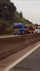 Acidente na BR-101 na região de Piçarras em SC