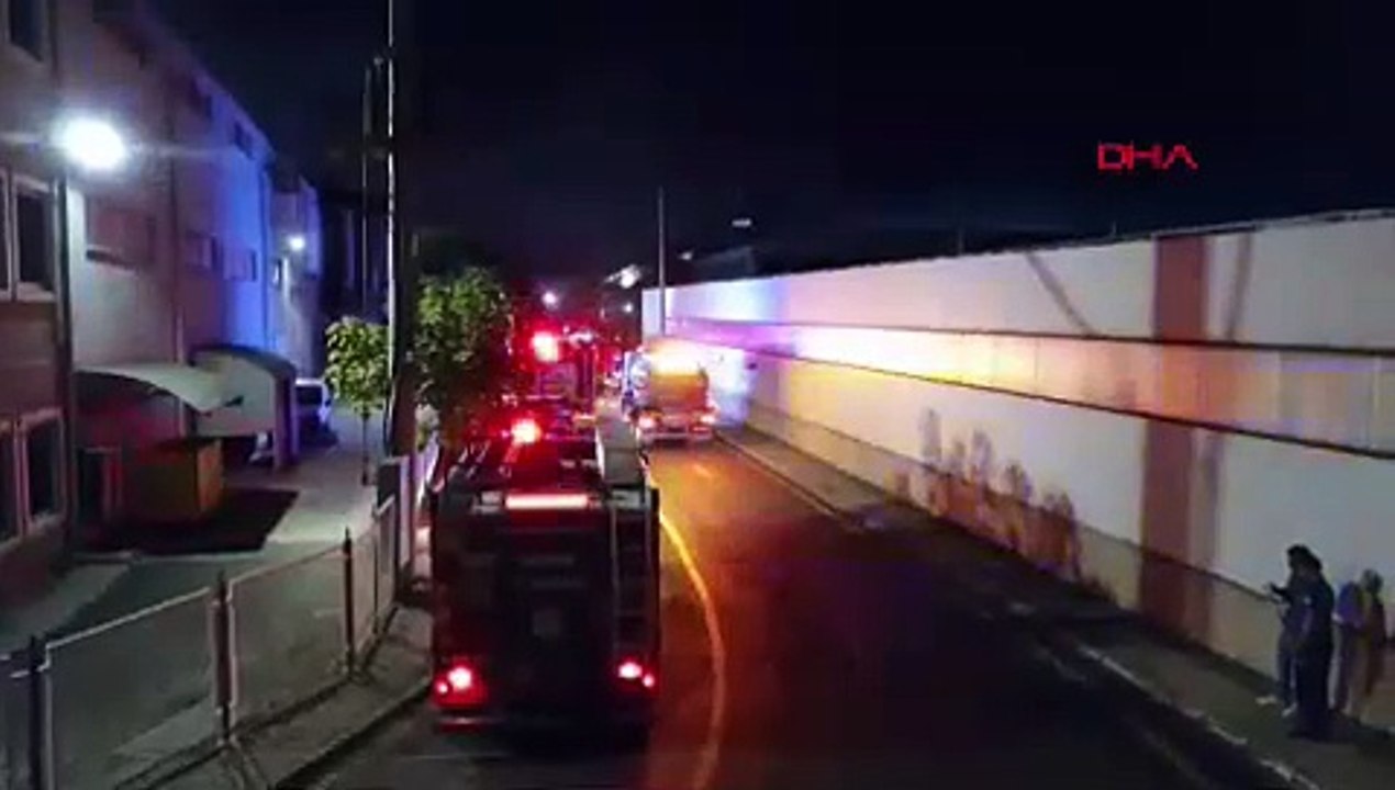 Bursa'da tekstil fabrikası alev alev yandı