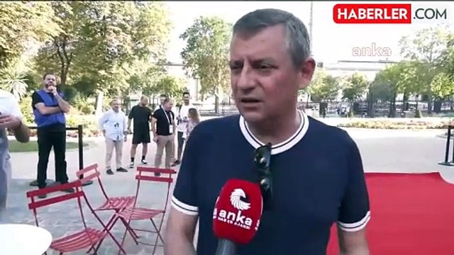 CHP lideri Özel: Sağ yanımda Yavaş sol yanımda İmamoğlu olduktan sonra bu takımı kimse yenemez