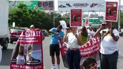 Familiares de Kevin Ulises realizan manifestación sobre carretera Chapala