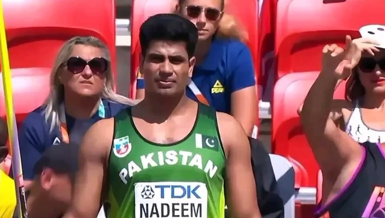 Oh Babar Azam announced 1 crore  Arshad Nadeem after qualifying in the final of Javelin throwVID-20240807-WA0001