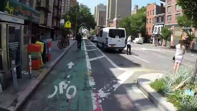 New York City Highlights 2Nd Avenue to Manhattan Bridge - Attractions