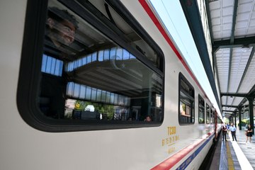 Turistik Tatvan Treni ikinci seferine çıktı