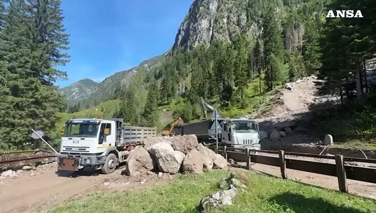 Maltempo: due frane tra Friuli-Venezia Giulia e Veneto, strade interrotte