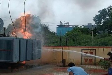 VIdeo: कृषि उपज मंडी के ट्रांसफार्मर में लगी आग