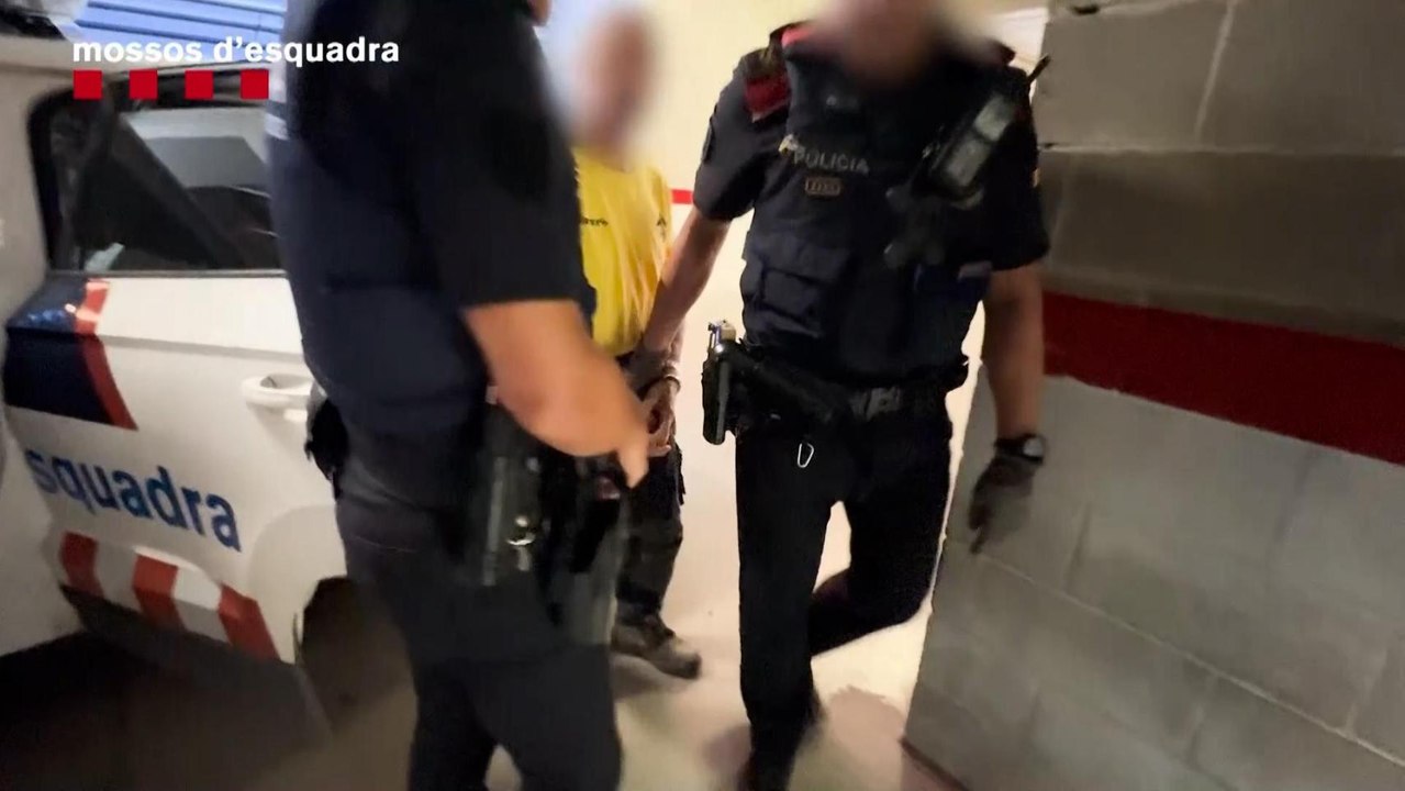 VÍDEO | Detienen en Cataluña a un hombre de 73 años acusado de provocar cerca de una veintena de incendios forestales