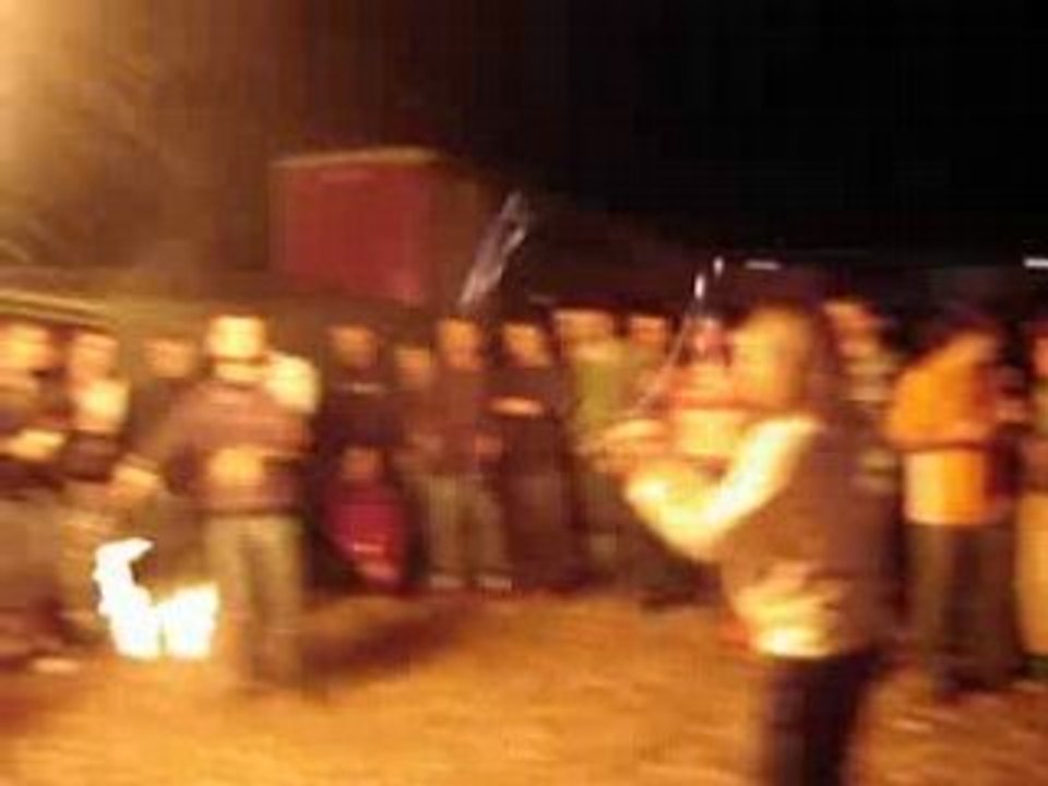 Bolas et cracheurs de feu au Takatouvidé 2007