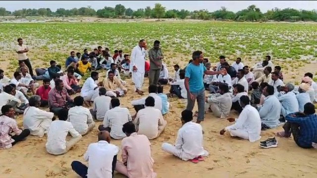 Watch Video: फसल बचाने के लिए तोड़ी सड़क, पानी से घिरा विद्यालय व बस्तियां