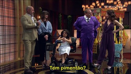 Larissa percebe que cometeu erro na montagem do pani puri