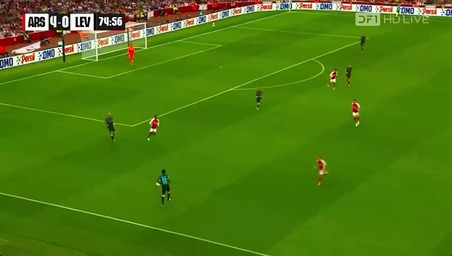 GOAL | Arsenal 4-1 Bayer Leverkusen | Hlozek HLOZEK GETS ONE BACK FOR LEVERKUSEN!