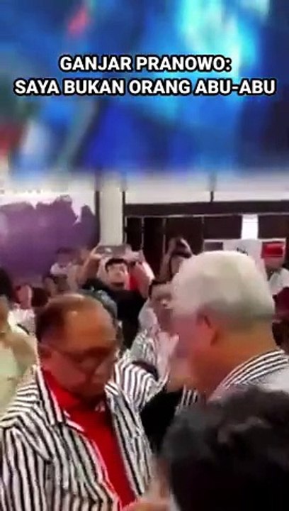 GANJAR PRANOWO: SAYA BUKAN ORANG ABU-ABU
