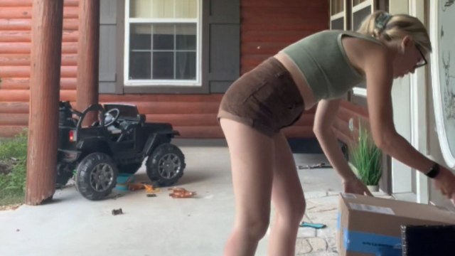 Unboxing mishap: Girl breaks the glass straw while unboxing a glass tumbler