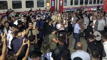 Turistik Tatvan Treni ikinci seferinde Tatvan'a ulaştı