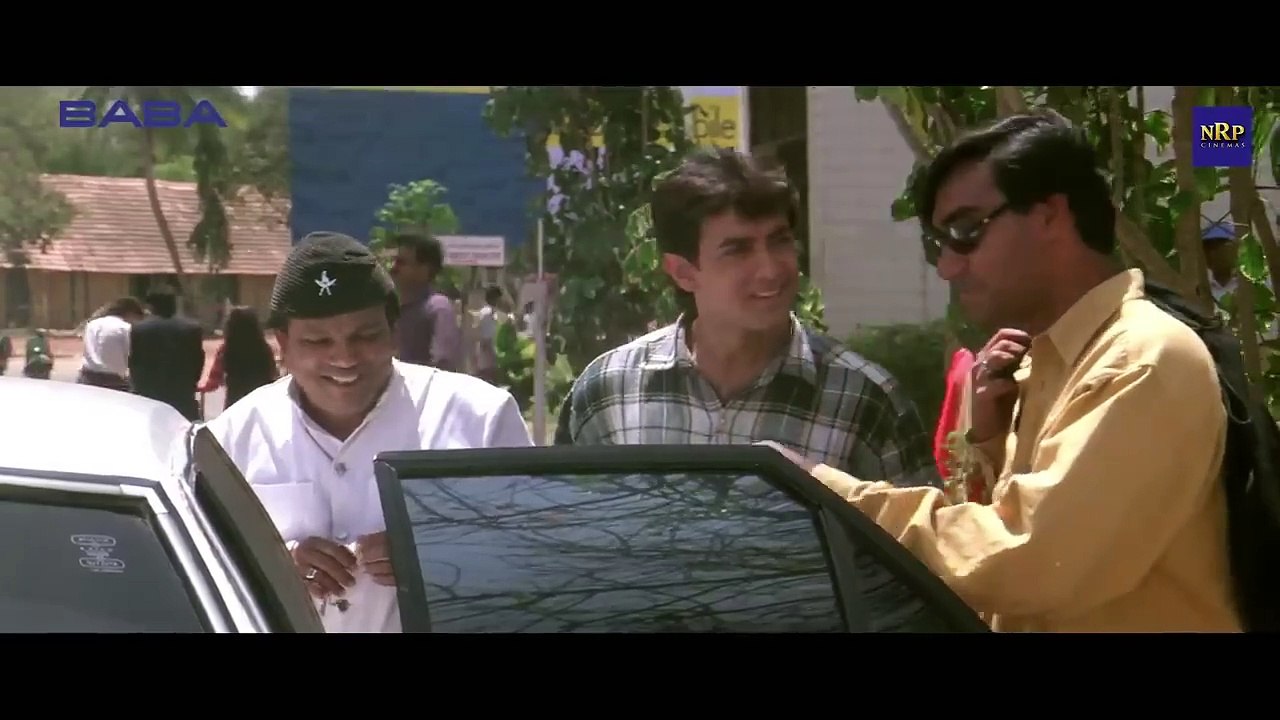 Iconic Scenes in Movies Bollywood - Break Fail Comedy From Ishq Movie Comedy Scene | Airport Comedy