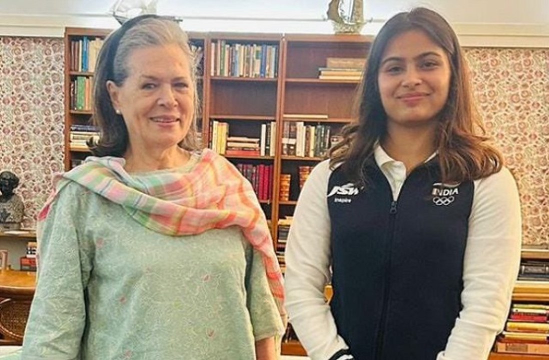 ओलंपिक पदक विजेता मनु भाकर ने सोनिया गांधी से मुलाकात की, अब 2028 लॉस एंजिल्स खेलों पर नजर