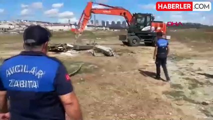 Avcılar'da kaçak ahır ve barakalar ikinci kez yıkıldı