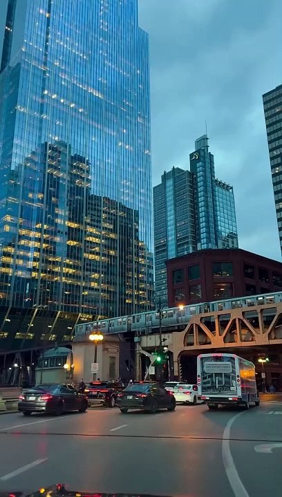 Discovering the hidden gems of Chicago the city that keeps on giving.. Wacker and lake #chicago