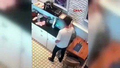 İstanbul'da saniyeler içindeki hokus pokus hırsızlığı kamerada