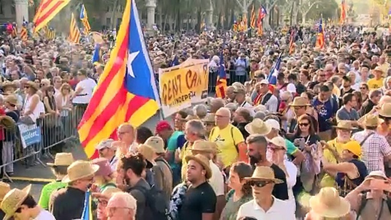 Puigdemont, a su regreso a Barcelona: "He venido aquí para recordarles que aún estamos aquí"