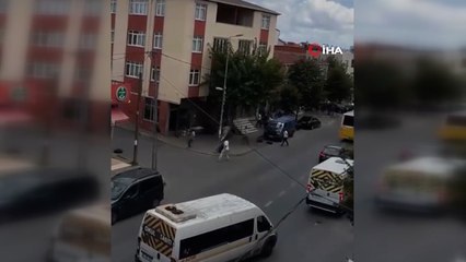 Esenyurt’ta iki grup arasında silahlı çatışma