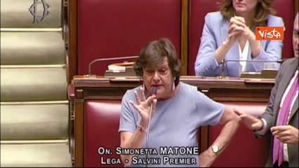 Matone: Pd strumentalizza bambini rom. Chi di voi ? mai stato in campo nomade, magari col tacco 12?