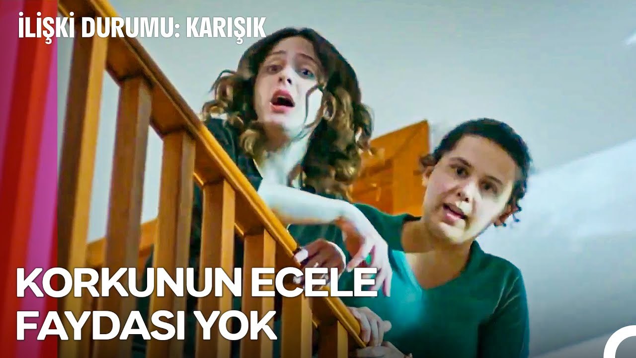 Yan Tarafta Yatır Var, İşine Gelirse - İlişki Durumu Karışık