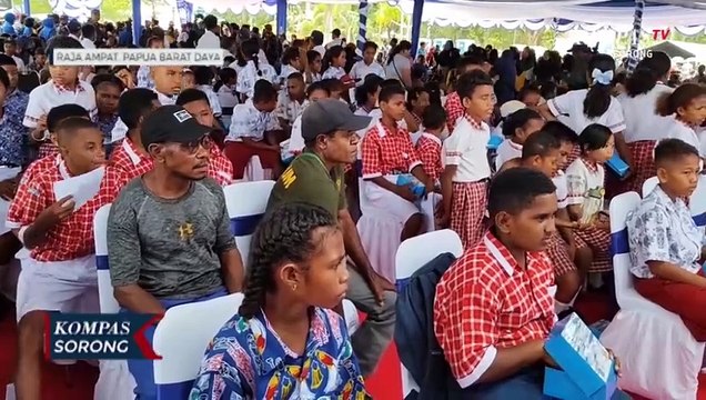 Kunjungan Kerja ke Raja Ampat, KASAL Pantau Uji Coba Makan Siang Bergizi