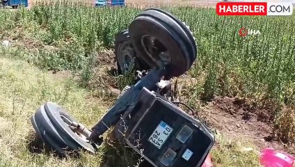 Traktör ile tırın çarpıştığı kazada 2 kişi yaralandı